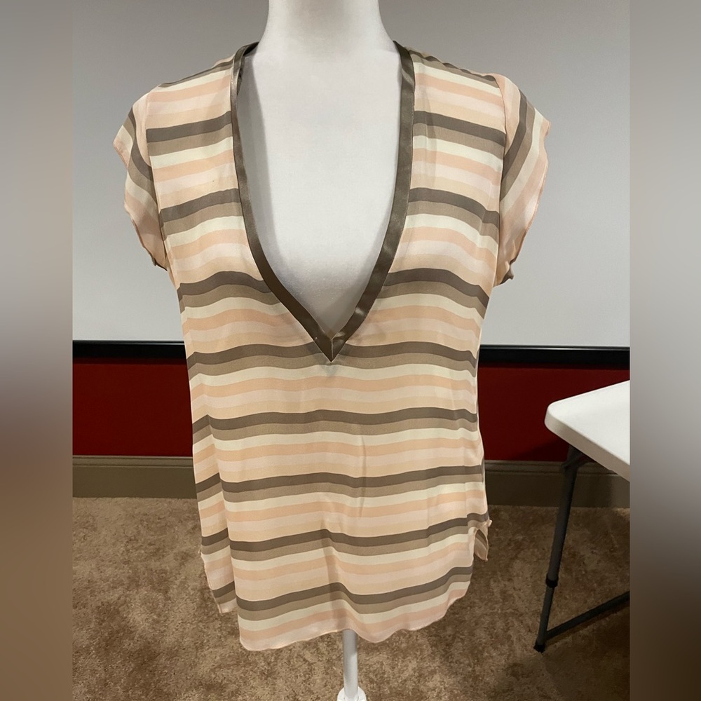 Beyond Vintage silk top medium. Worn once.
